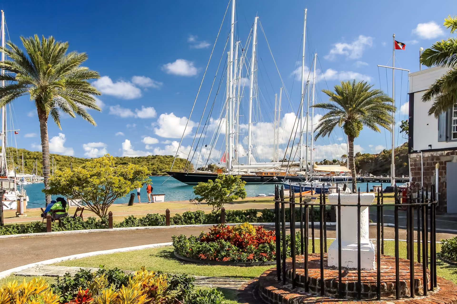 Antigua skyline