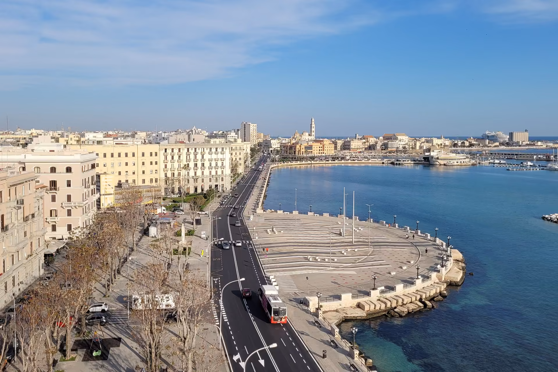 Bari skyline