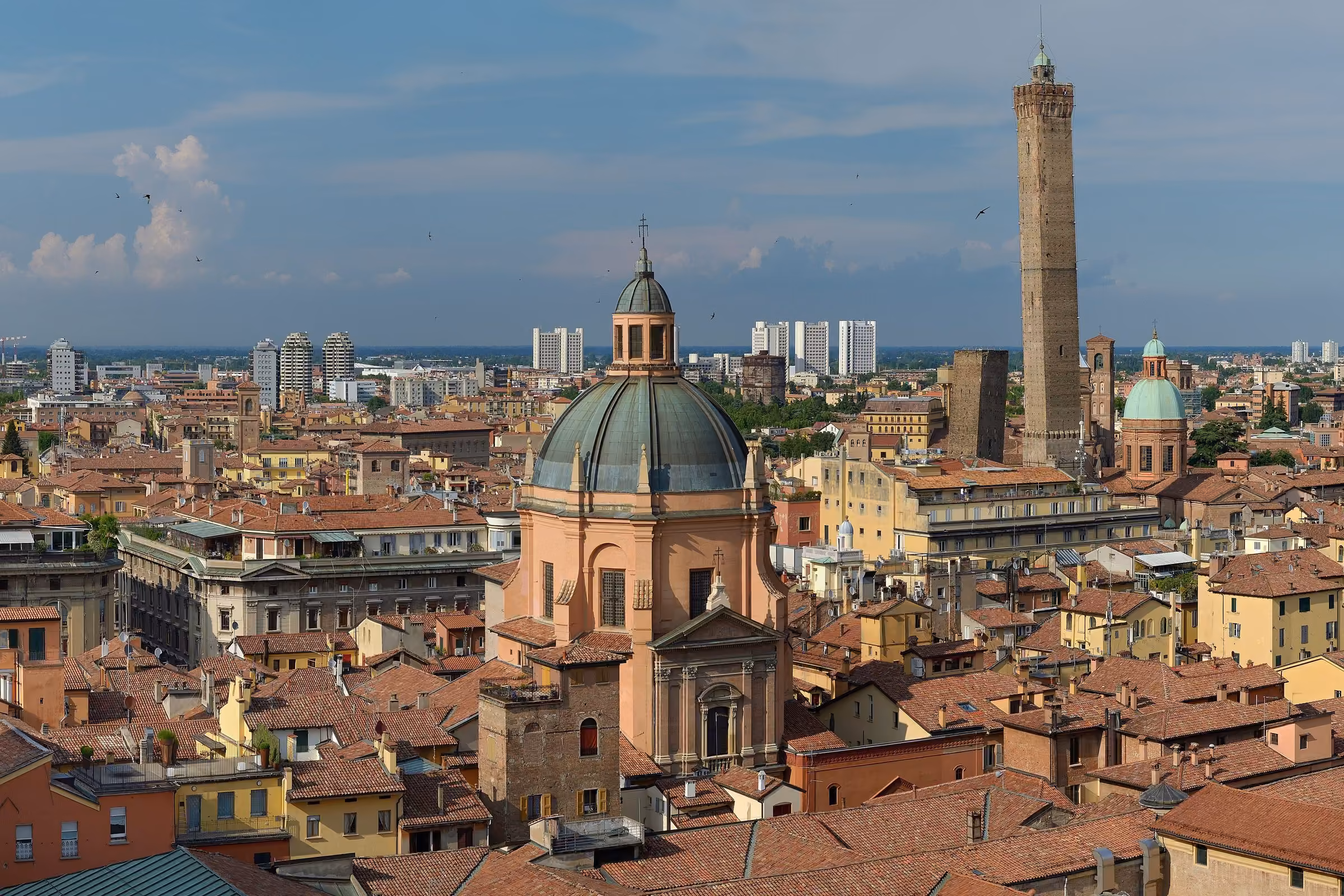 Bologna skyline
