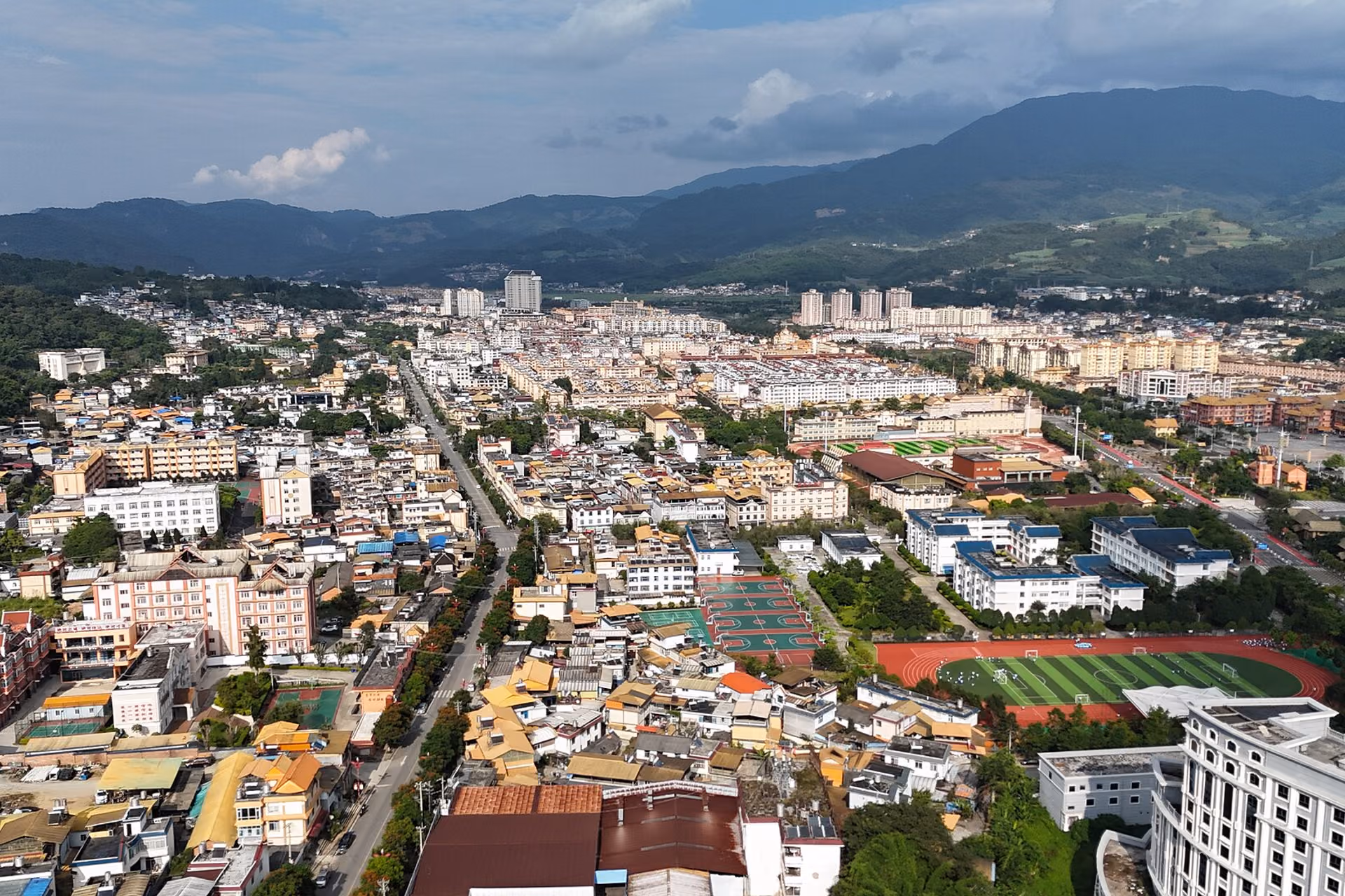 Cangyuan skyline
