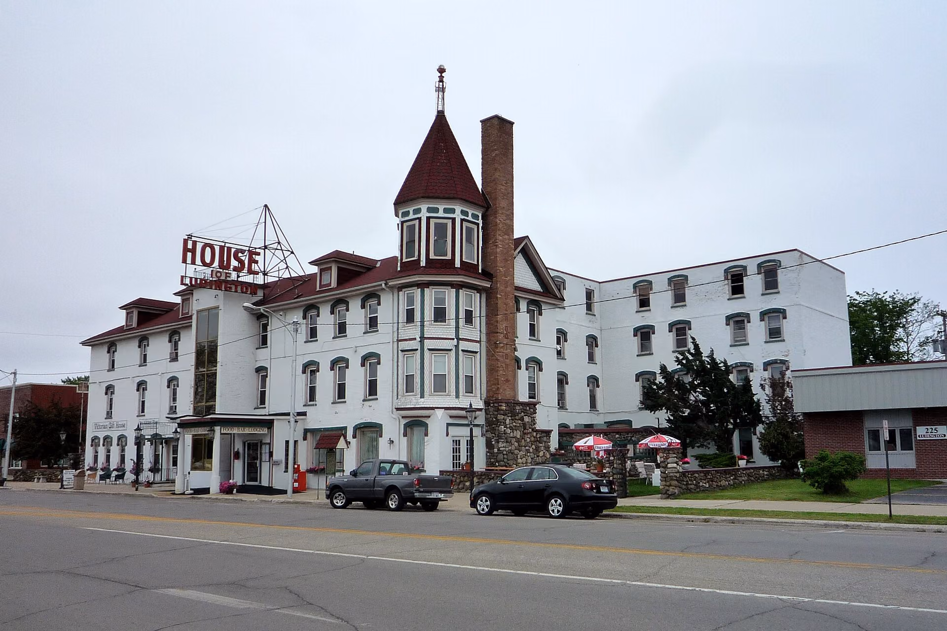 Escanaba skyline