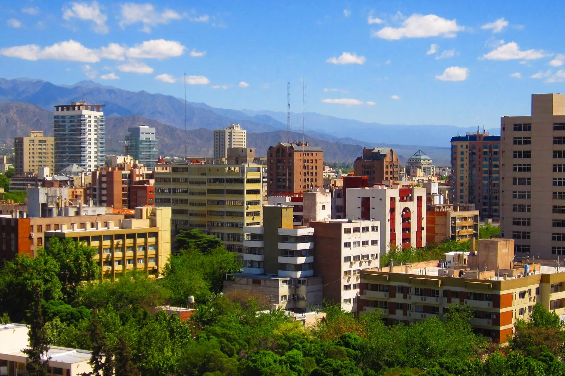 Mendoza skyline