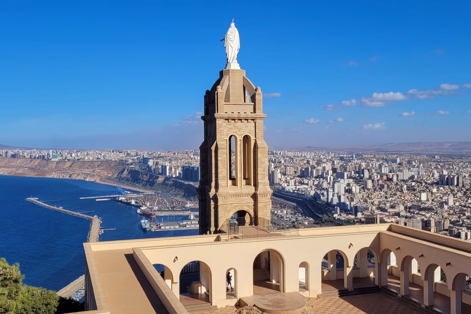 Oran skyline