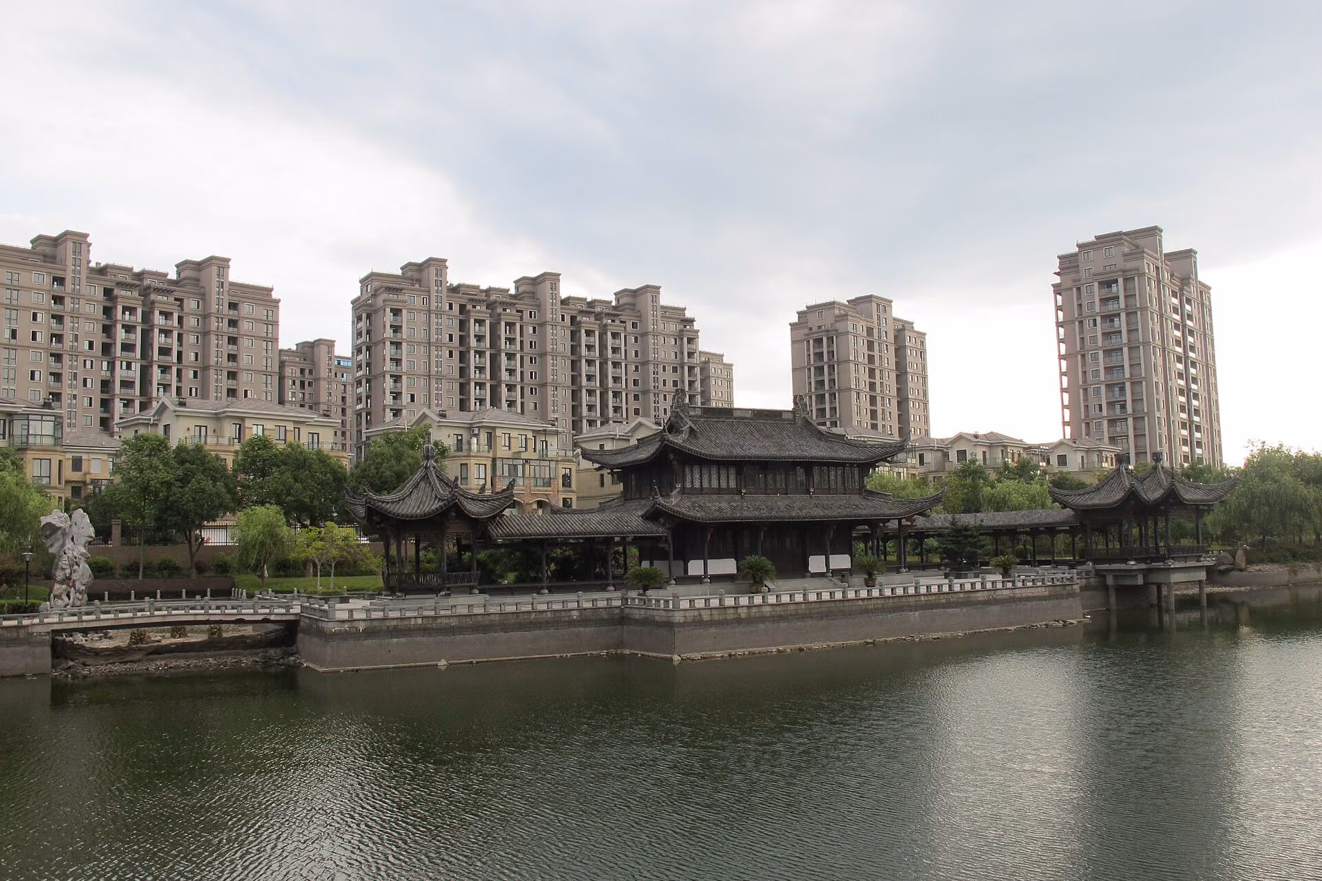 Quzhou skyline