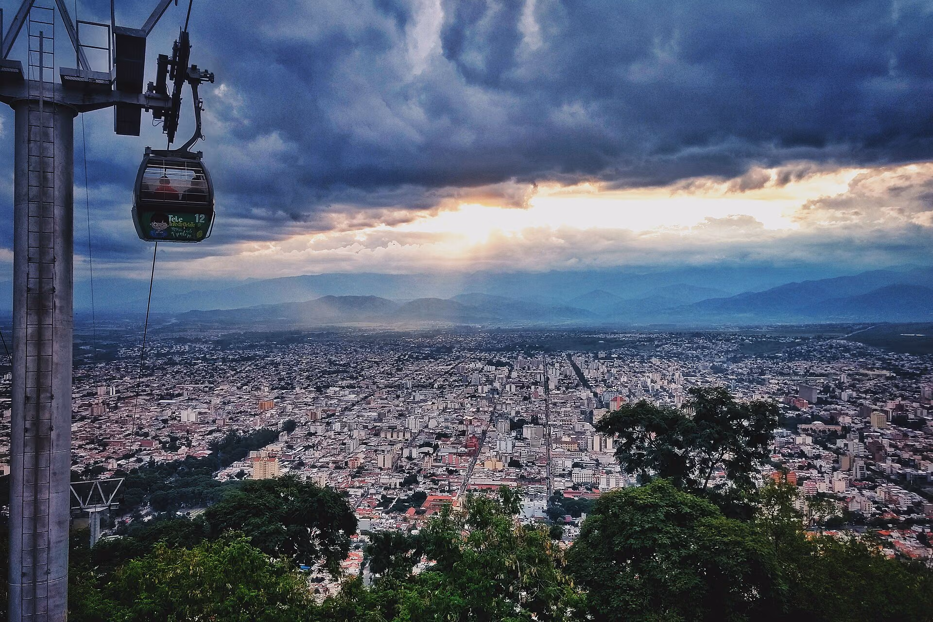 Salta skyline