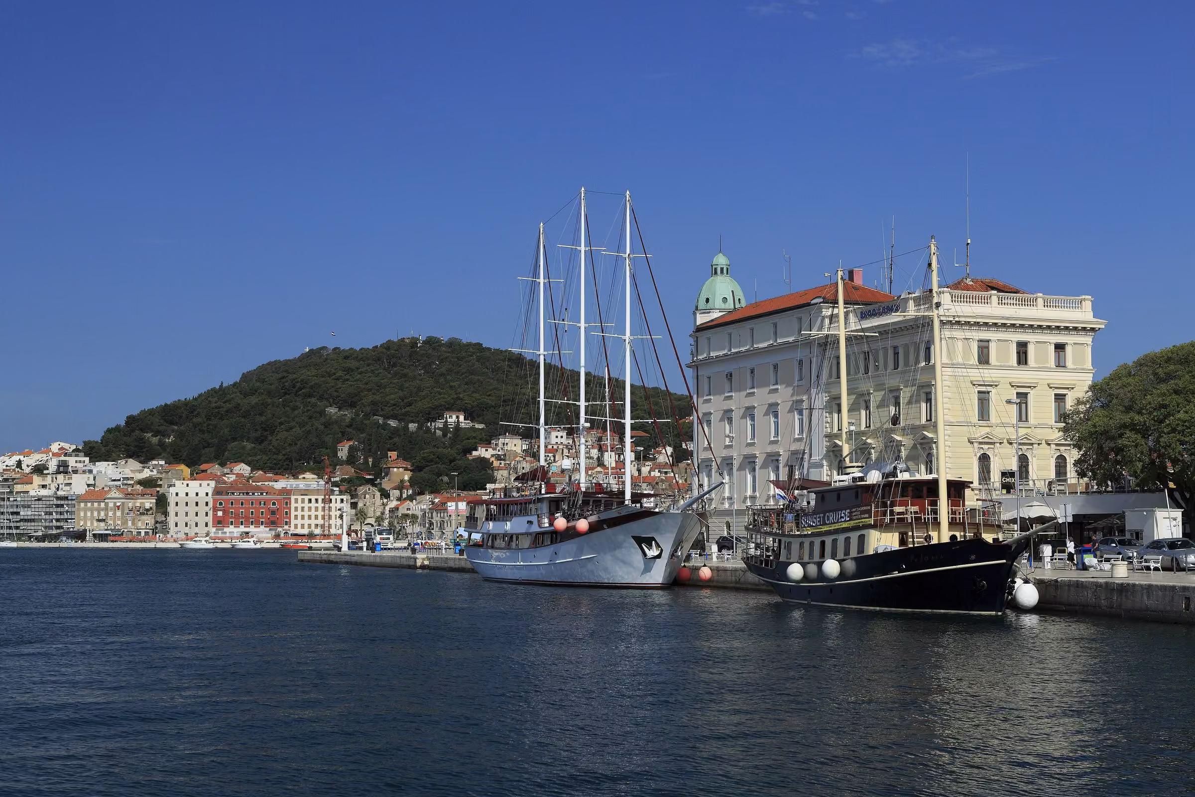 Split skyline