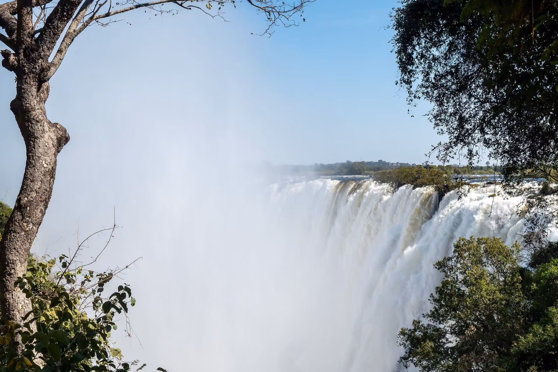 Victoria Falls skyline