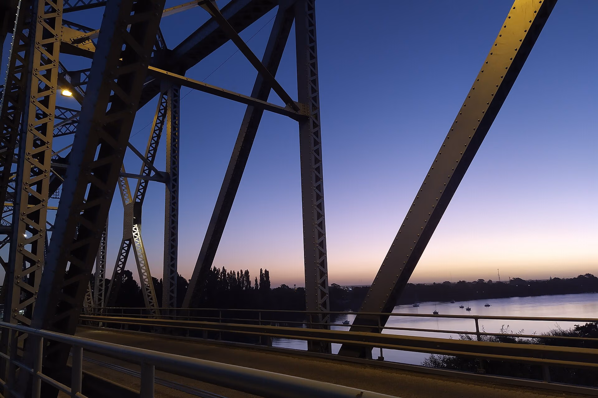 Viedma skyline
